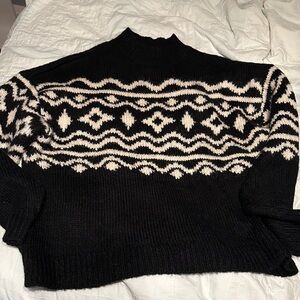 American Eagle Outfitters Black and Cream Patterned Turtleneck Sweater